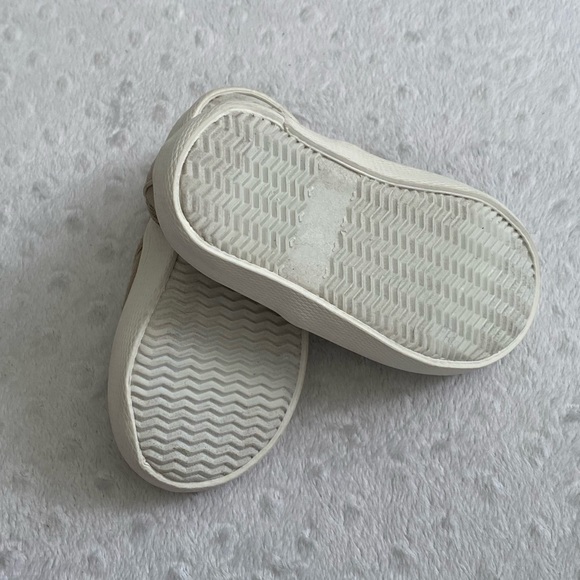 Zoe Zac Toddler Shoes (size 5) - Picture 3 of 5